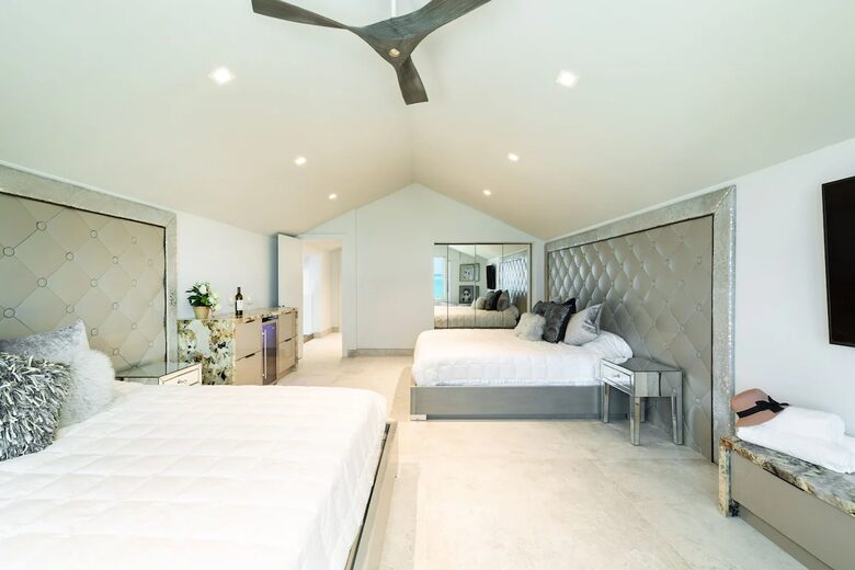 Luxury Oceanfront Penthouse - Provenenciales, Turks and Caicos Islands