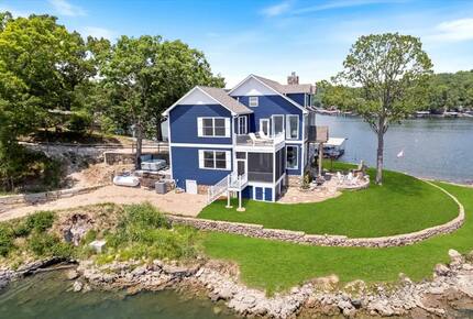 Stunning Lake of the Ozarks Home - Gravois Mills, Missouri