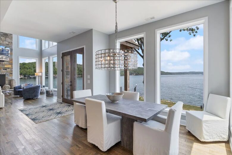 Stunning Lake of the Ozarks Home - Gravois Mills, Missouri