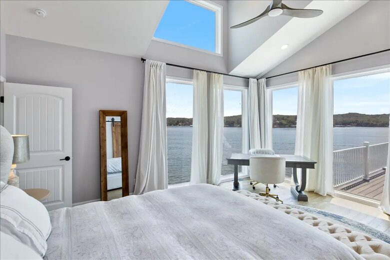 Stunning Lake of the Ozarks Home - Gravois Mills, Missouri