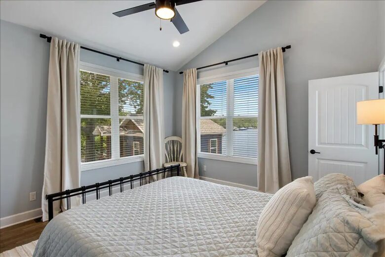 Stunning Lake of the Ozarks Home - Gravois Mills, Missouri