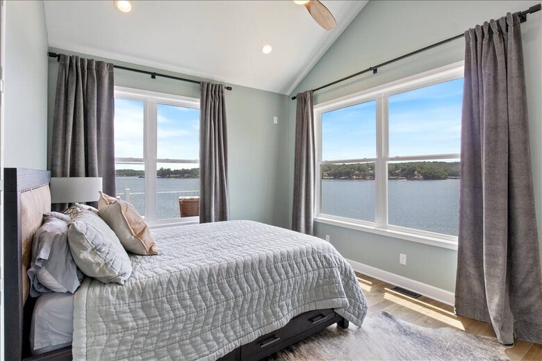 Stunning Lake of the Ozarks Home - Gravois Mills, Missouri