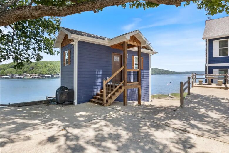 Stunning Lake of the Ozarks Home - Gravois Mills, Missouri