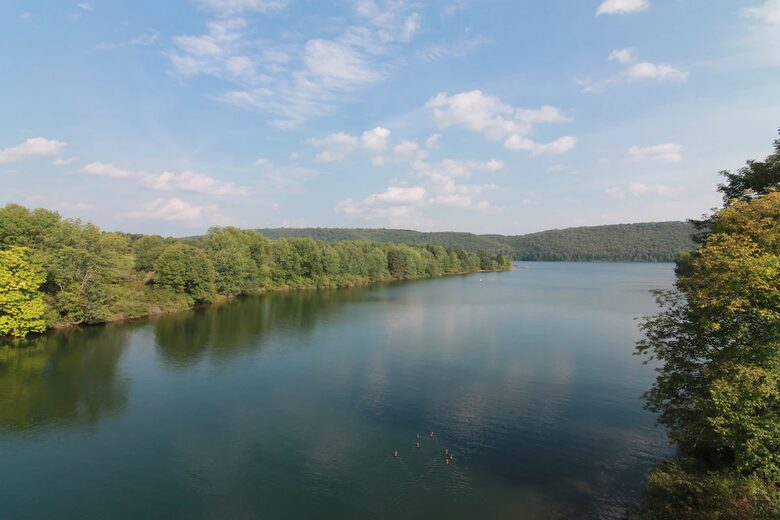 Lake View Lodge on Beltzville Lake - Lehighton, Pennsylvania