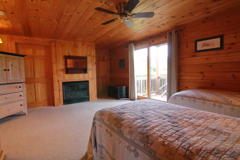 Lake View Lodge on Beltzville Lake - Lehighton, Pennsylvania