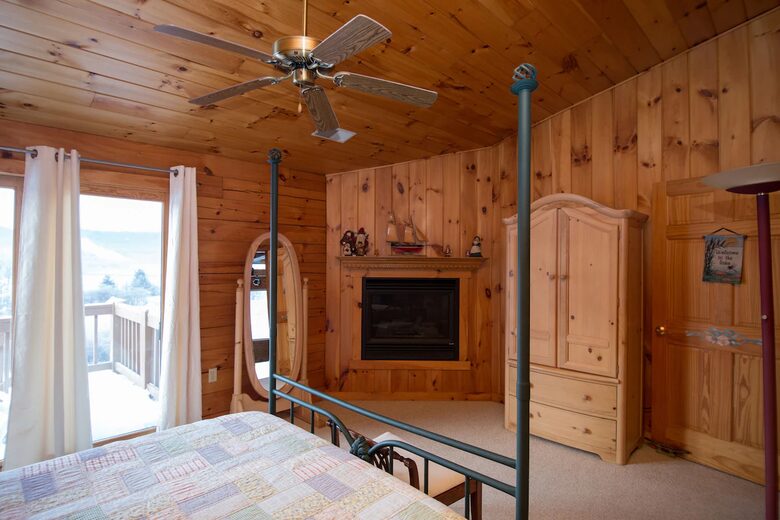 Lake View Lodge on Beltzville Lake - Lehighton, Pennsylvania