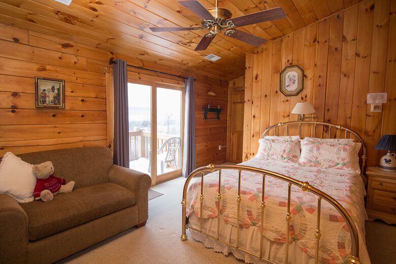 Lake View Lodge on Beltzville Lake - Lehighton, Pennsylvania