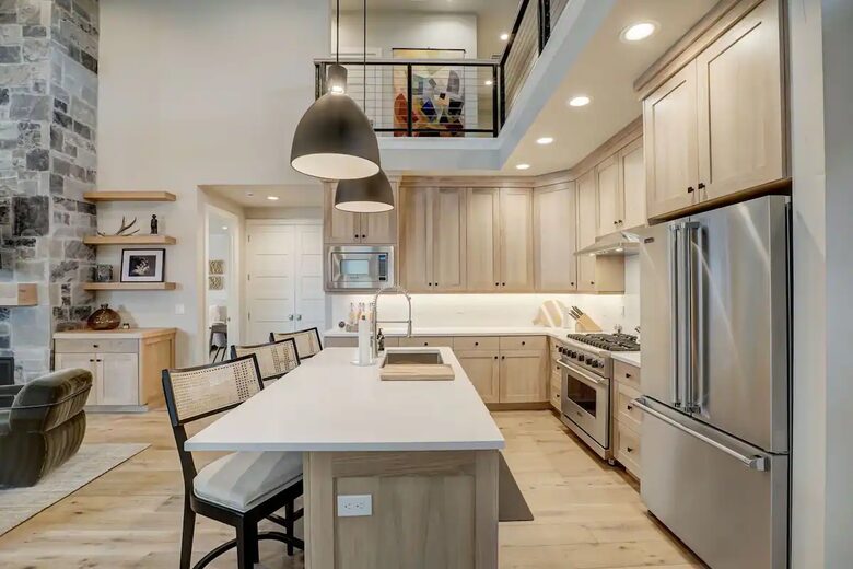 Luxury Ski and Summer Home on the Jordanelle - Heber City, Utah