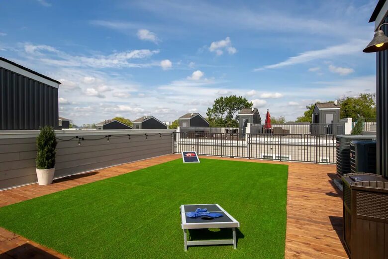 Nashville Getaway with Rooftop Deck - Nashville, Tennessee