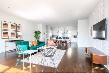 Nashville Getaway with Rooftop Deck - Nashville, Tennessee