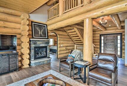 Big Mack | Luxury Twin Lakes Cabin - Twin Lakes, Colorado