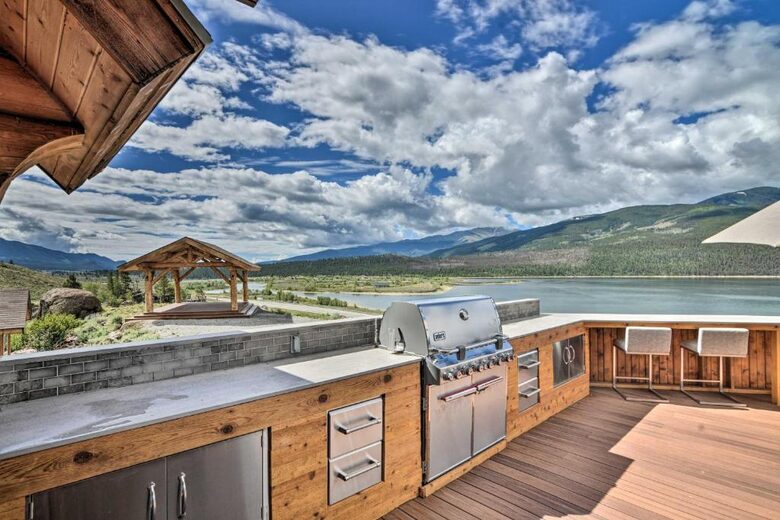 Big Mack | Luxury Twin Lakes Cabin - Twin Lakes, Colorado