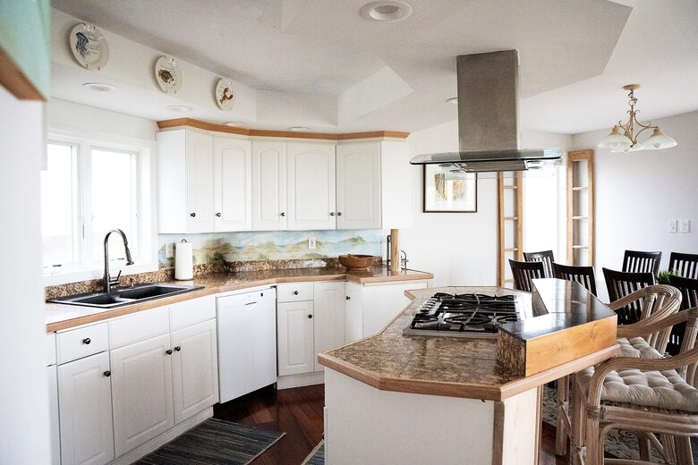Dreamy Barnegat Light Oceanfront Shore Beach House - Barnegat Light, New Jersey