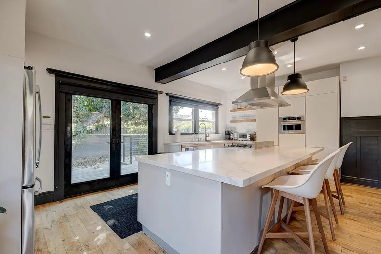 Graphite Grace | A Century-Old Craftsman Retreat - Los Angeles, California