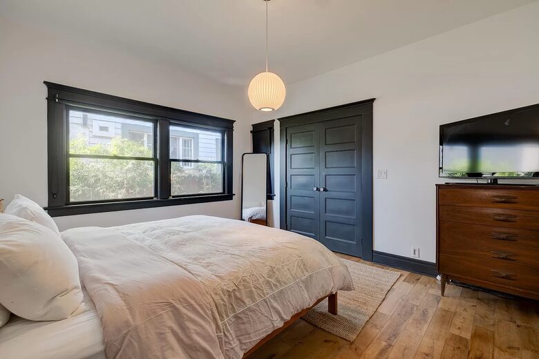 Graphite Grace | A Century-Old Craftsman Retreat - Los Angeles, California