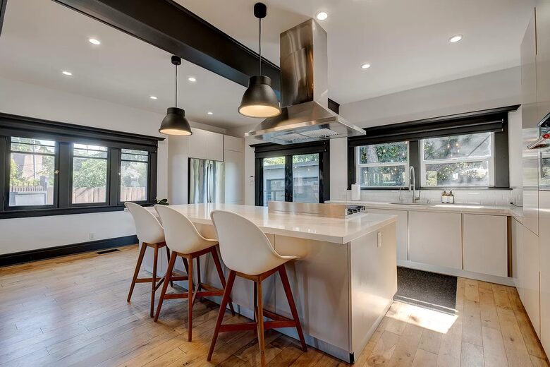 Graphite Grace | A Century-Old Craftsman Retreat - Los Angeles, California