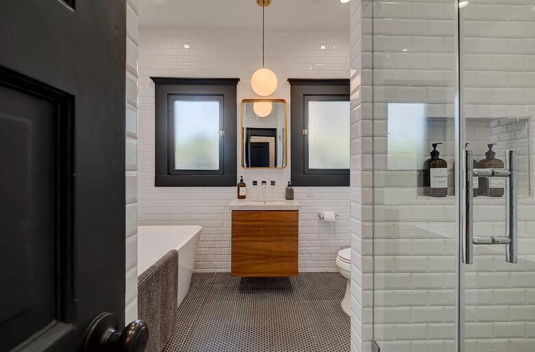 Graphite Grace | A Century-Old Craftsman Retreat - Los Angeles, California