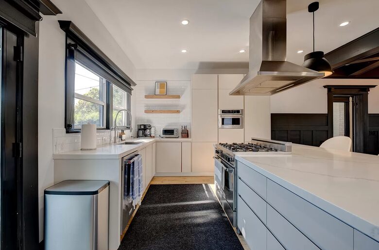 Graphite Grace | A Century-Old Craftsman Retreat - Los Angeles, California