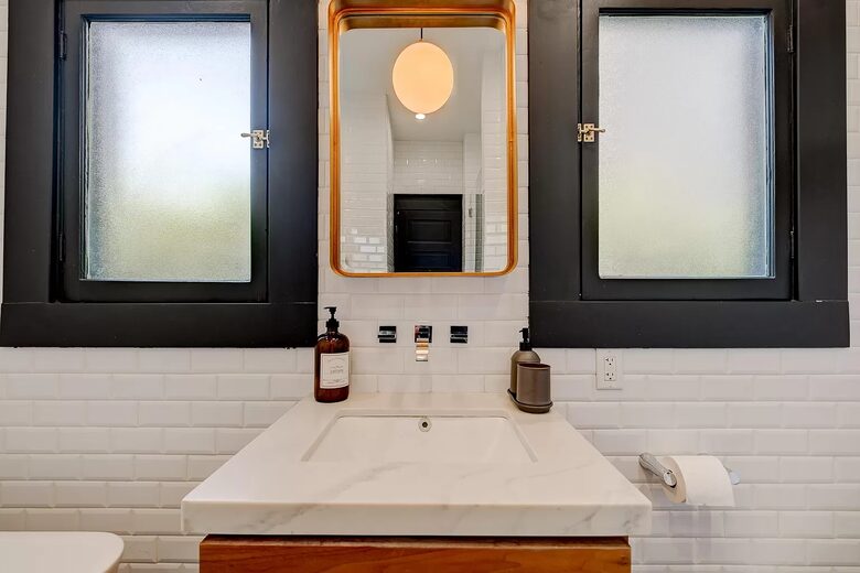 Graphite Grace | A Century-Old Craftsman Retreat - Los Angeles, California