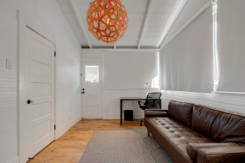 Graphite Grace | A Century-Old Craftsman Retreat - Los Angeles, California
