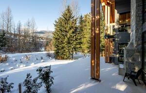 Tranquil Waters Luxe Chalet