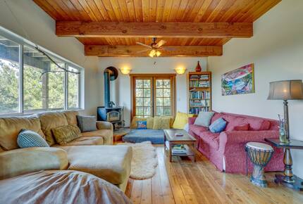 Occidental Chalet - Occidental, California