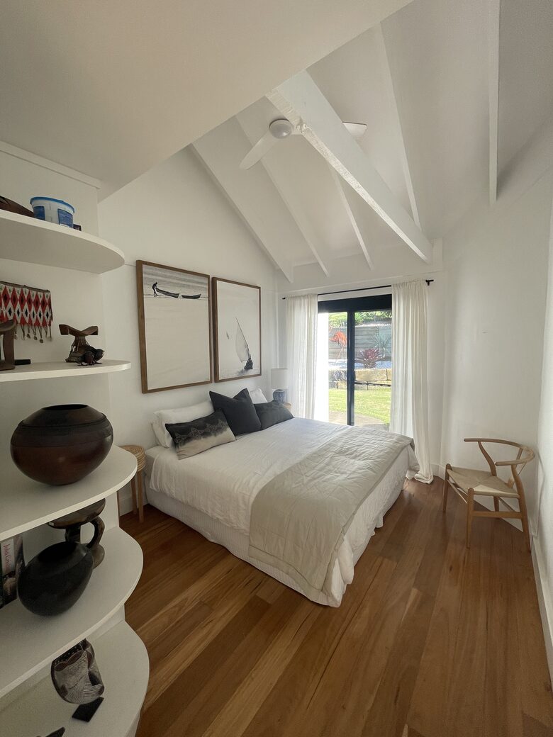 Bedroom 4 (King bed converts to 2 king single beds