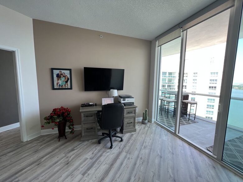 Daytona Beach Penthouse - Daytona Beach, Florida