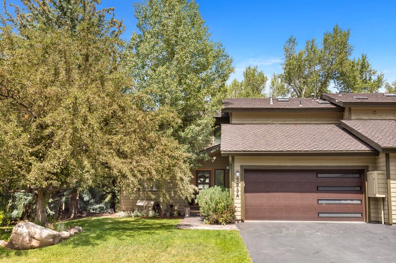Modern 4BR Duplex | On Golf Course | Minutes to Beaver Creek + Vail - Avon, Colorado