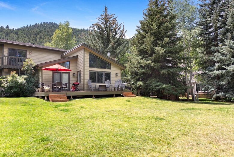 Modern 4BR Duplex | On Golf Course | Minutes to Beaver Creek + Vail - Avon, Colorado