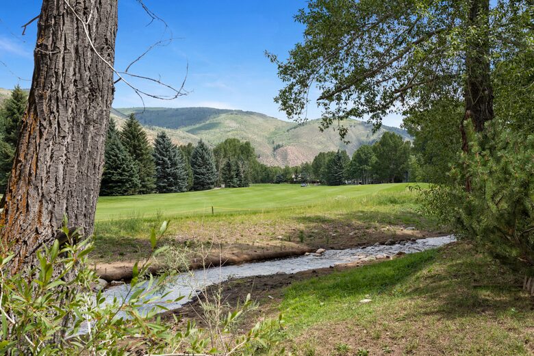Modern 4BR Duplex | On Golf Course | Minutes to Beaver Creek + Vail - Avon, Colorado