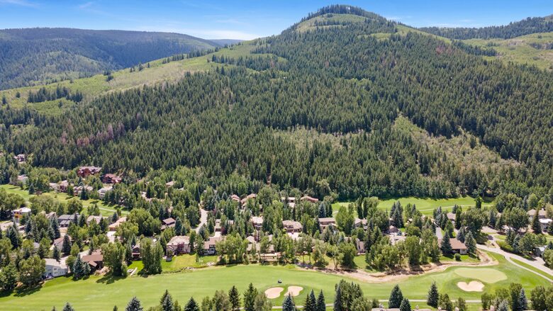 Modern 4BR Duplex | On Golf Course | Minutes to Beaver Creek + Vail - Avon, Colorado