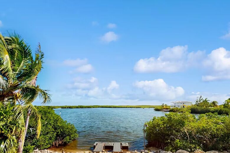 Shore Breeze Key Largo - Key Largo, Florida