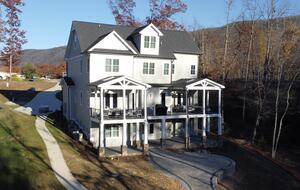 Virginia Lakefront Estate - Penhook, Virginia