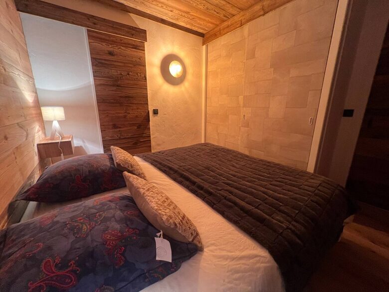 Le Regina | Old Wood brand new Alpine Apartment - Megeve, France
