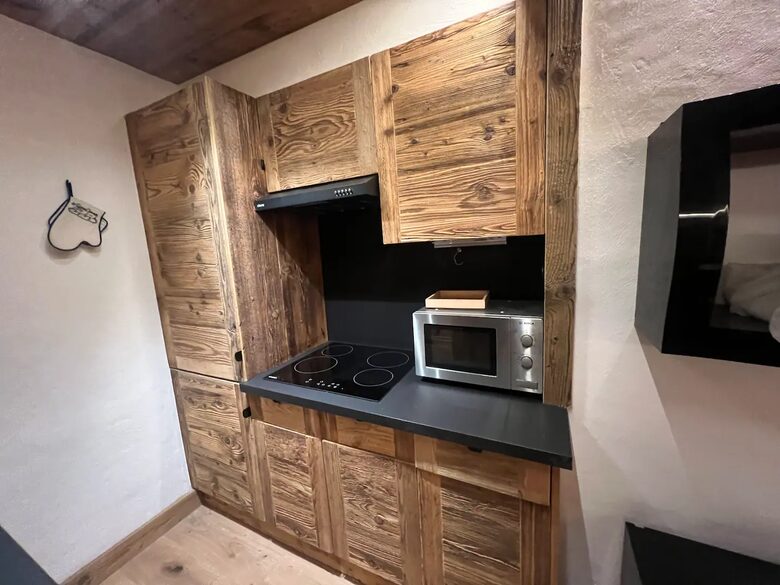 Le Regina | Old Wood brand new Alpine Apartment - Megeve, France