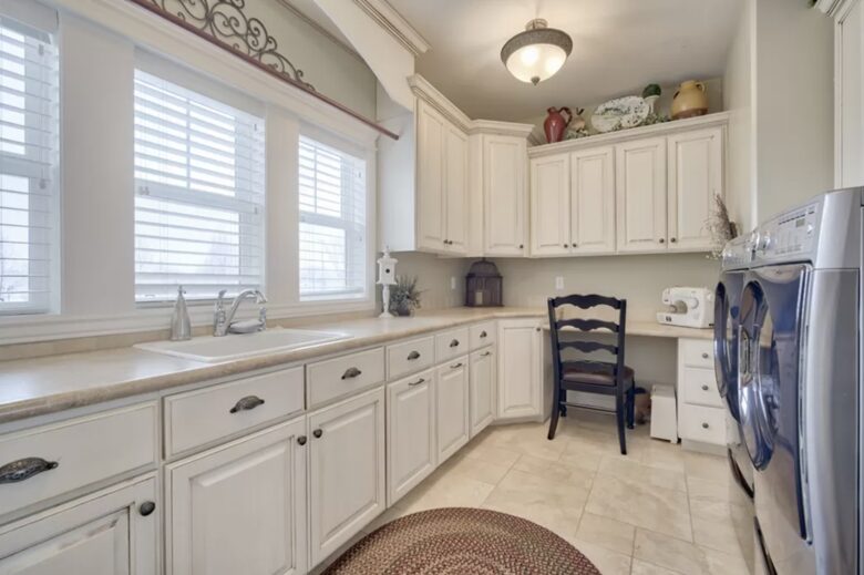 Country Estate in Idaho Falls - Idaho Falls, Idaho