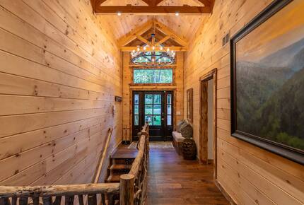 Moosey Creek Retreat - Sugar Mountain, North Carolina