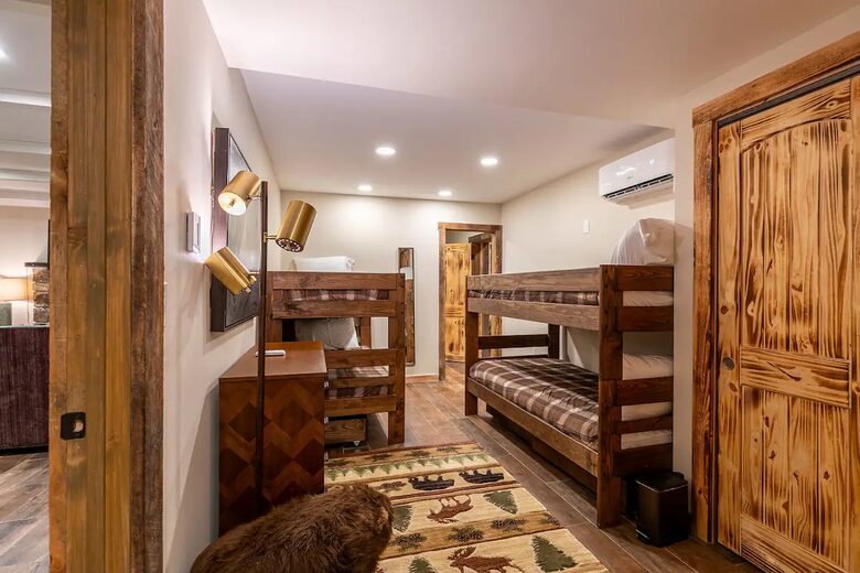 Moosey Creek Retreat - Sugar Mountain, North Carolina