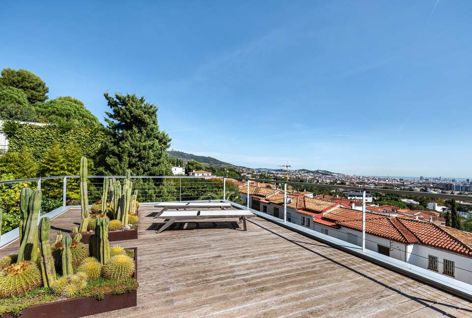 Casa Torrent De Les Roses - Barcelona, Spain