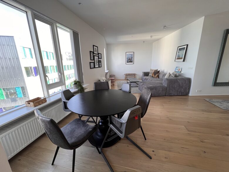 Luxurious Nordic Retreat - Reykjavík, Iceland