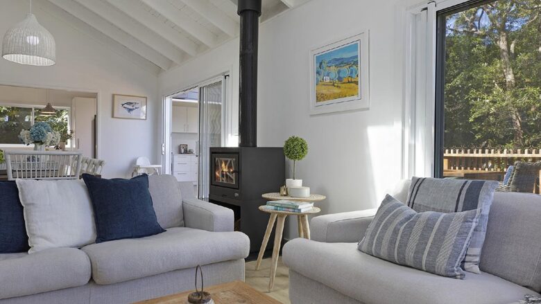 Coastal Haven Beach House - Copacabana, Australia