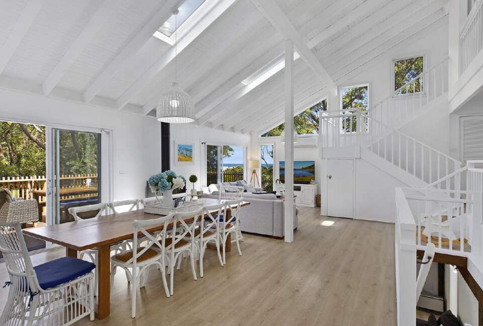 Coastal Haven Beach House - Copacabana, Australia