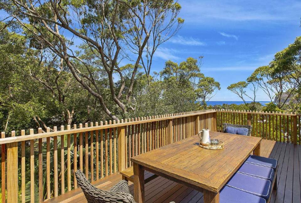 Coastal Haven Beach House - Copacabana, Australia