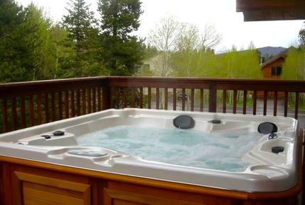 8 Person Artic Spa