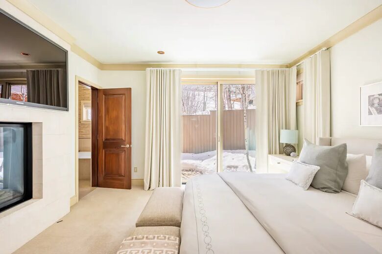 Modern Aspen Beauty - Aspen, Colorado