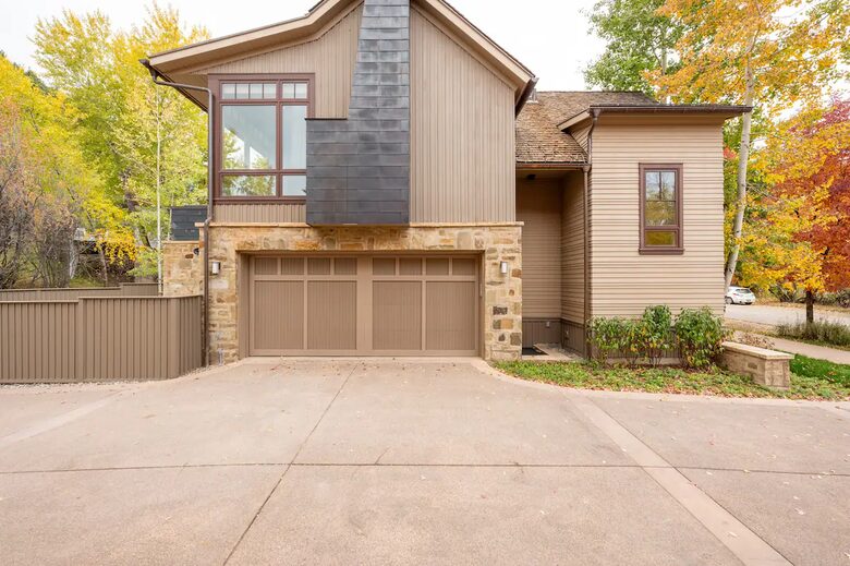 Modern Aspen Beauty - Aspen, Colorado