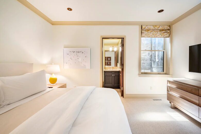 Modern Aspen Beauty - Aspen, Colorado