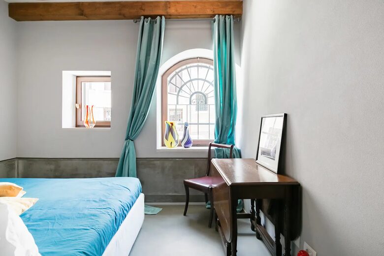 Viola Suite Canal View - Venice, Italy