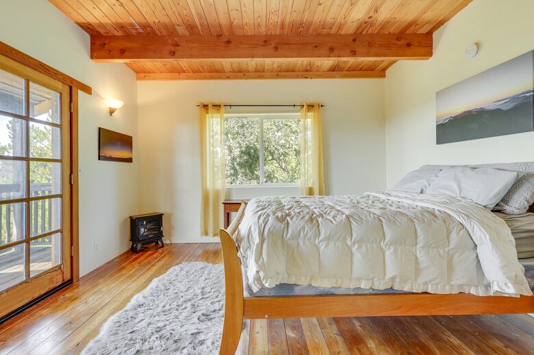 Occidental Chalet - Occidental, California